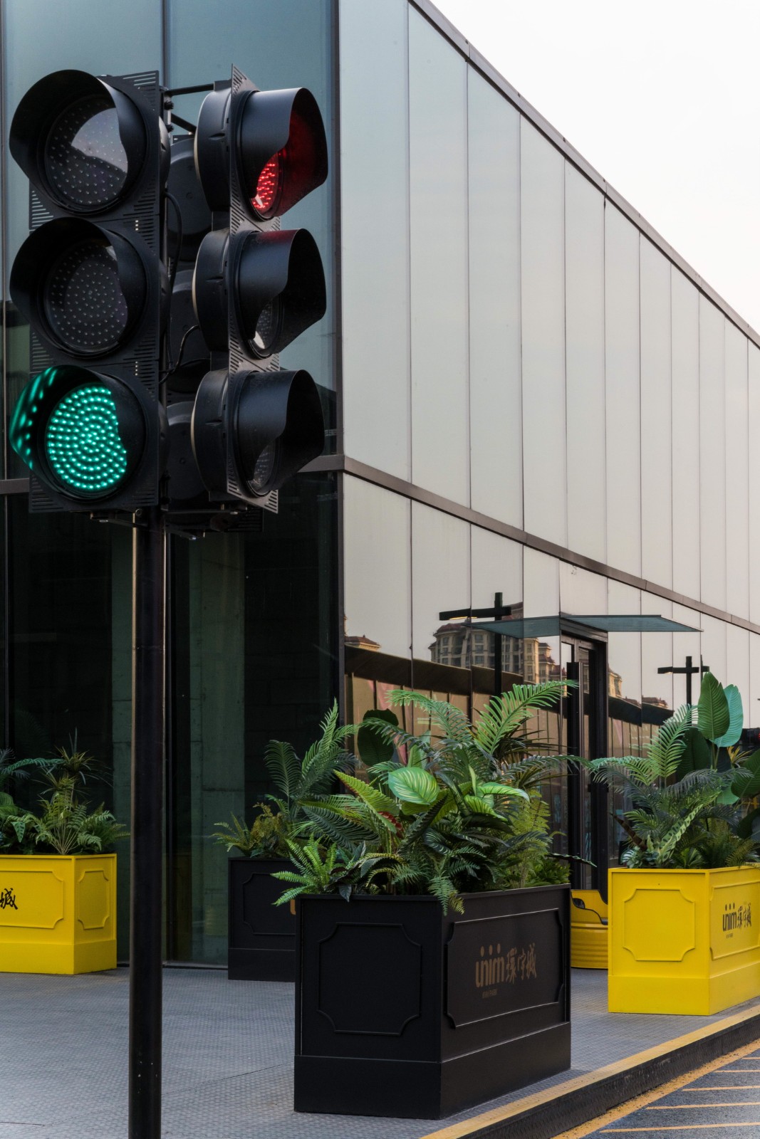 BIM建筑|天空过客——天津中海环宇城天台滑板公园 / DAGA大观建筑