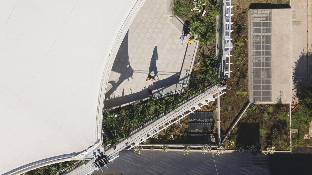 BIM建筑|楼梯漫步，圣地亚哥大学商业与经济学院 FAE / Marsino Arquitectura