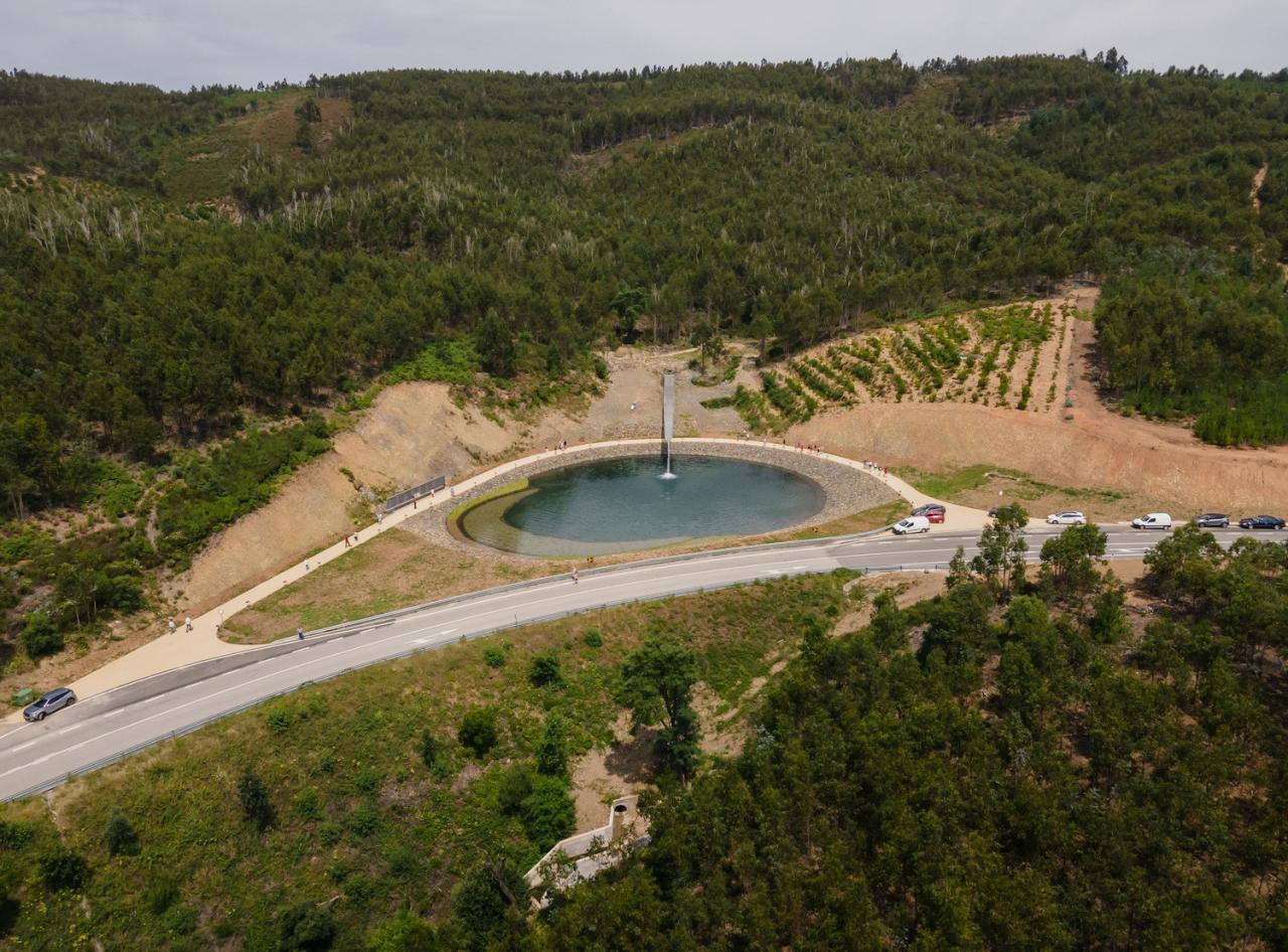 BIM建筑|葡萄牙火灾遇难者纪念馆 / 艾德瓦尔多·苏托·德·莫拉