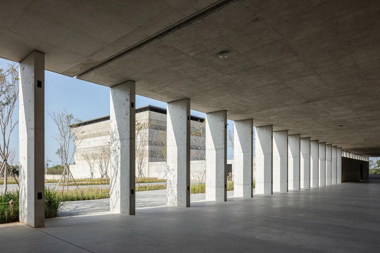 BIM建筑|山中骨灰安置所 / Behet Bondzio Lin Architekten