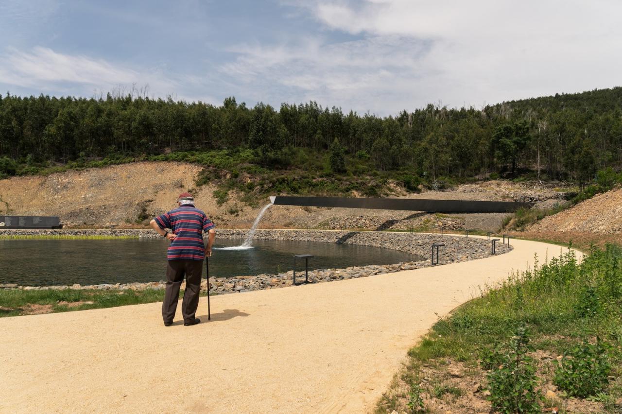 BIM建筑|葡萄牙火灾遇难者纪念馆 / 艾德瓦尔多·苏托·德·莫拉