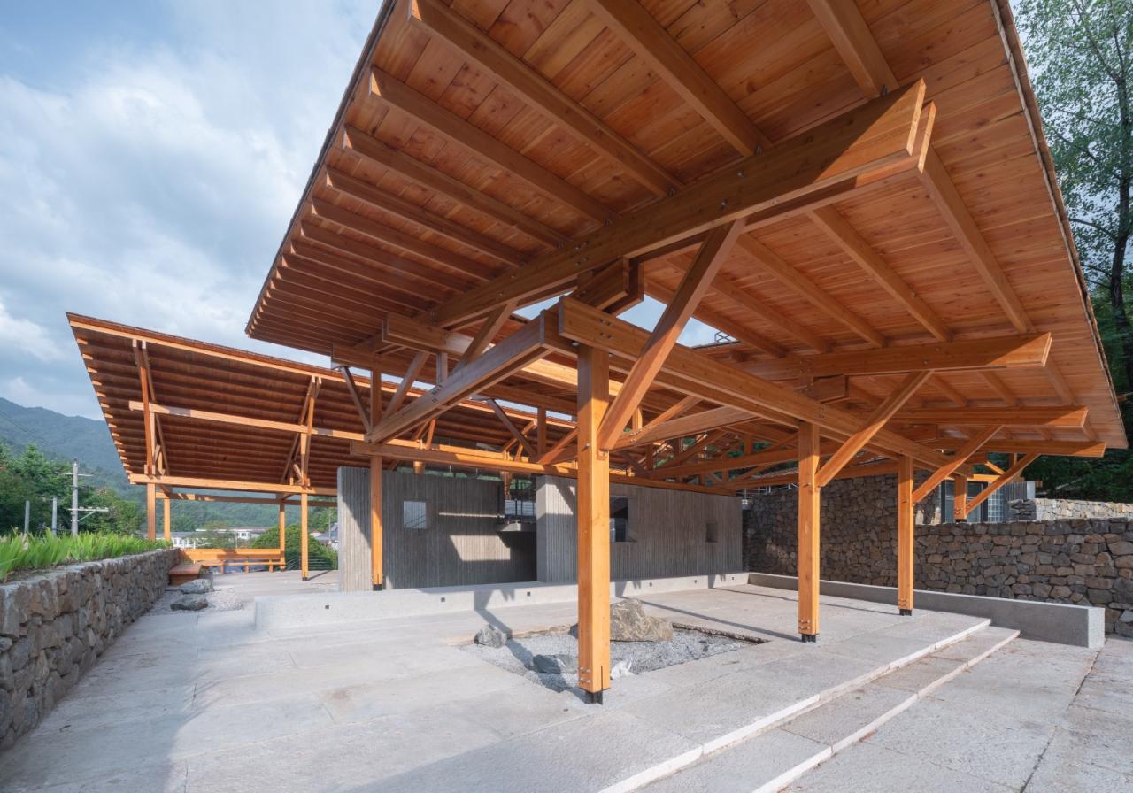 BIM建筑|留坝瓦窑沟多功能服务中心 / 尌林建筑设计事务所