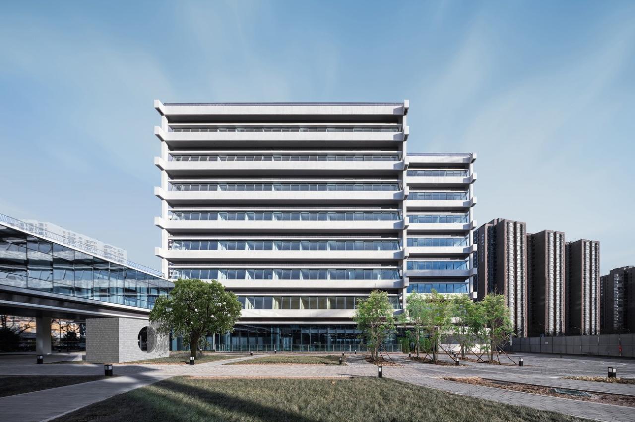 BIM建筑|中国残联北京按摩医院扩建项目 / 中国电子工程设计院王振军工作室+“蔓·设计”研究中心