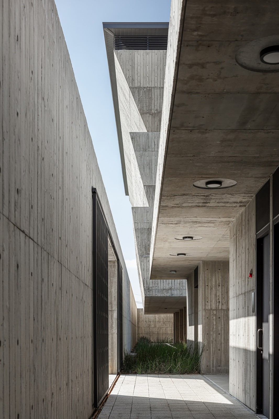 BIM建筑|山中骨灰安置所 / Behet Bondzio Lin Architekten