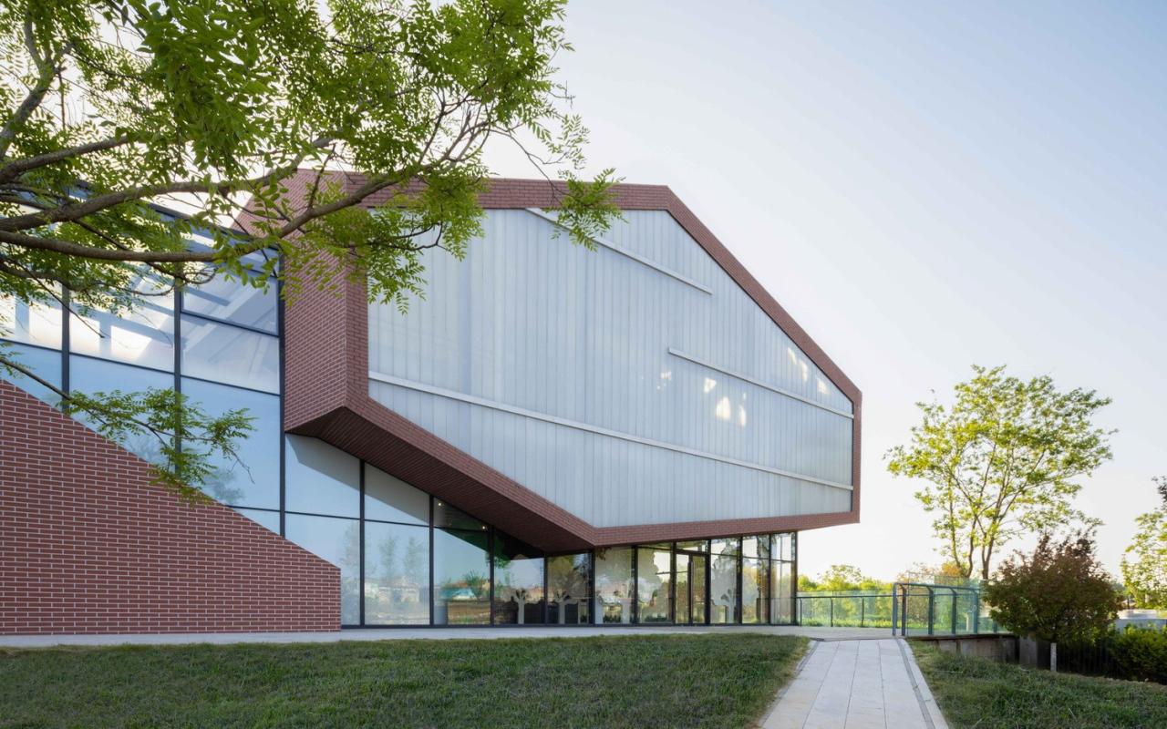 BIM建筑|雕琢乡村璞玉，静待尘尽光生：乡村振兴示范区项目展示中心 / 邹迎晞-袈蓝建筑