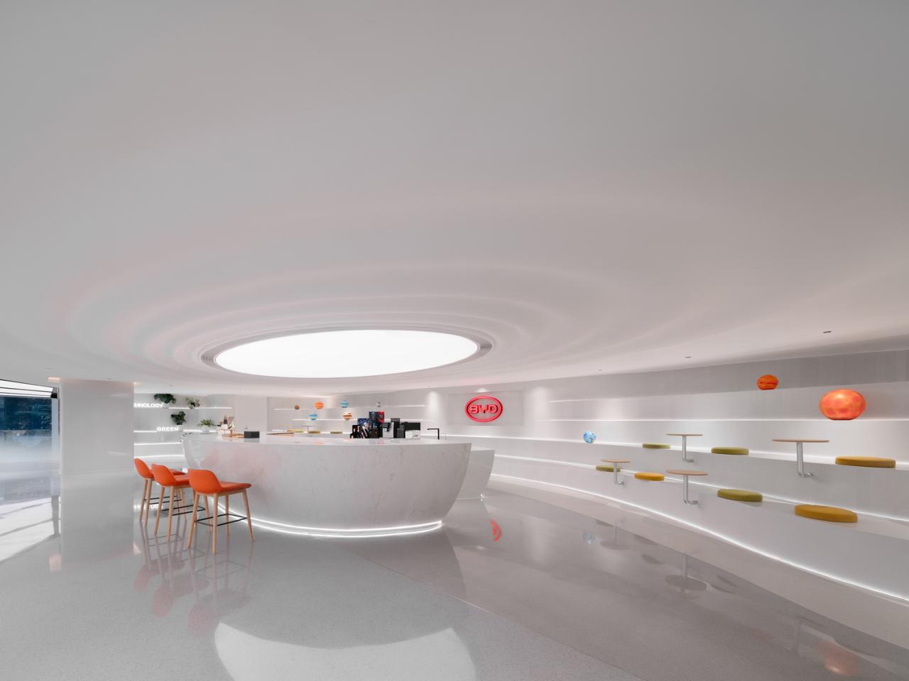 BIM建筑|启迪未来 江城地标：武汉比亚迪品牌体验中心 / 成执设计