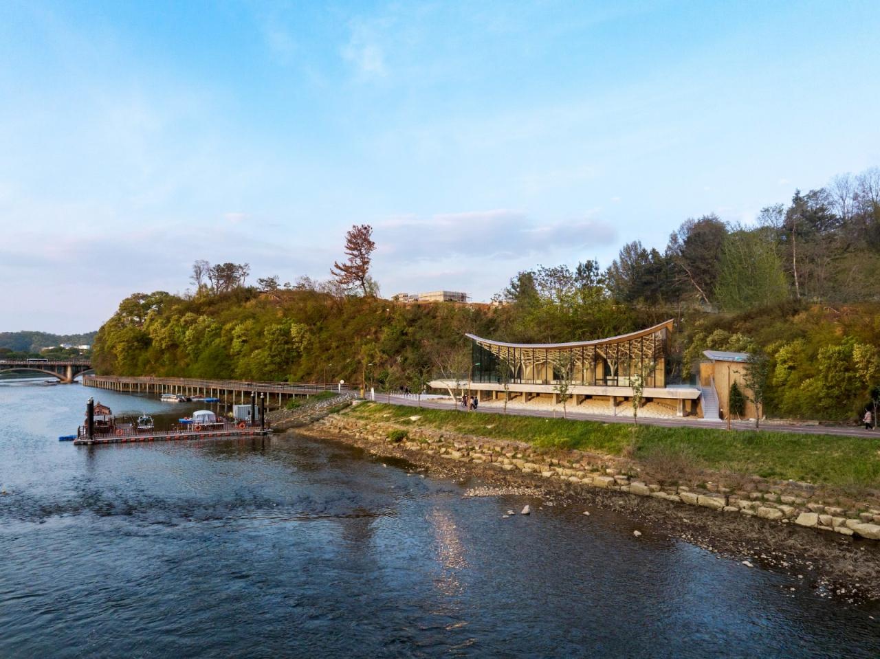 BIM建筑|浮光亭 / JK-AR