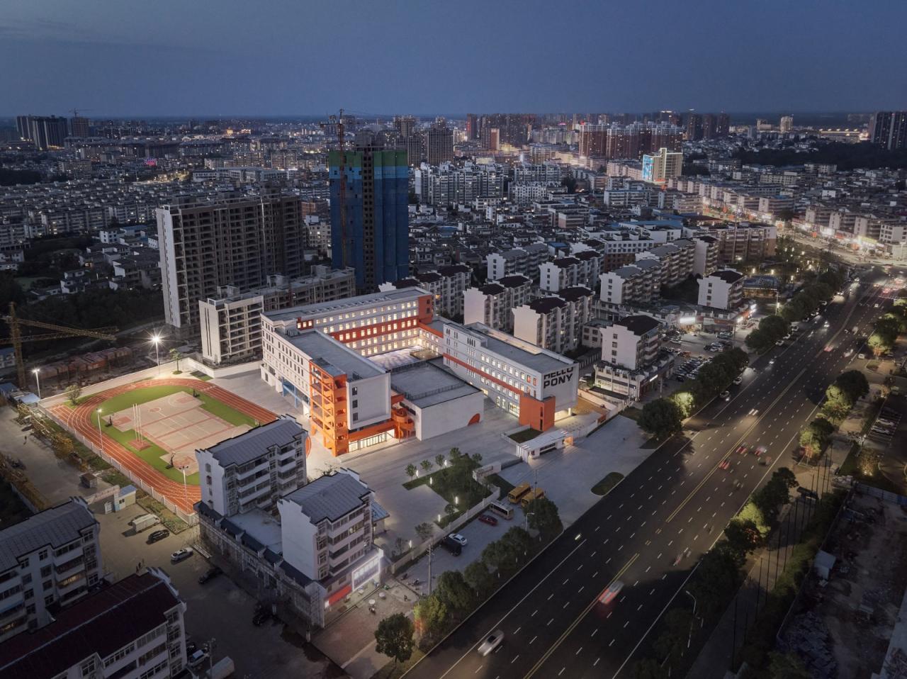 BIM建筑|县城里的新学校：送你一匹小马 / 上海立木建筑规划