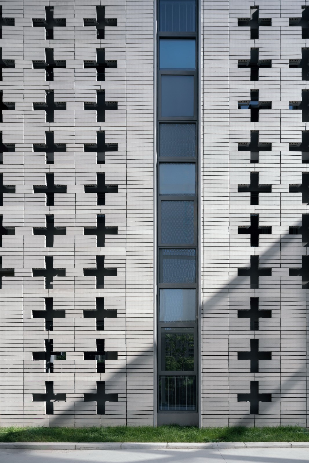 BIM建筑|奉贤齐贤耶稣堂 / Wutopia Lab