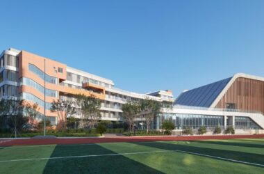 BIM建筑|自由理想的“花园城堡” ：济南北康初中教育建筑群落 / UA 尤安设计-BIM建筑网