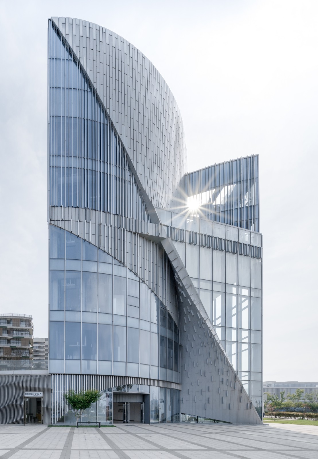 BIM建筑|OMC时尚发布中心 / 时境建筑