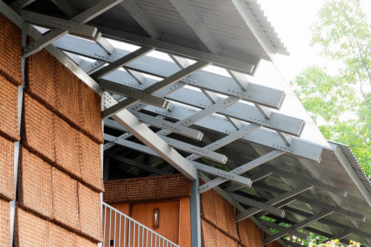 BIM建筑|面朝花海的棕厕 / 在行建筑