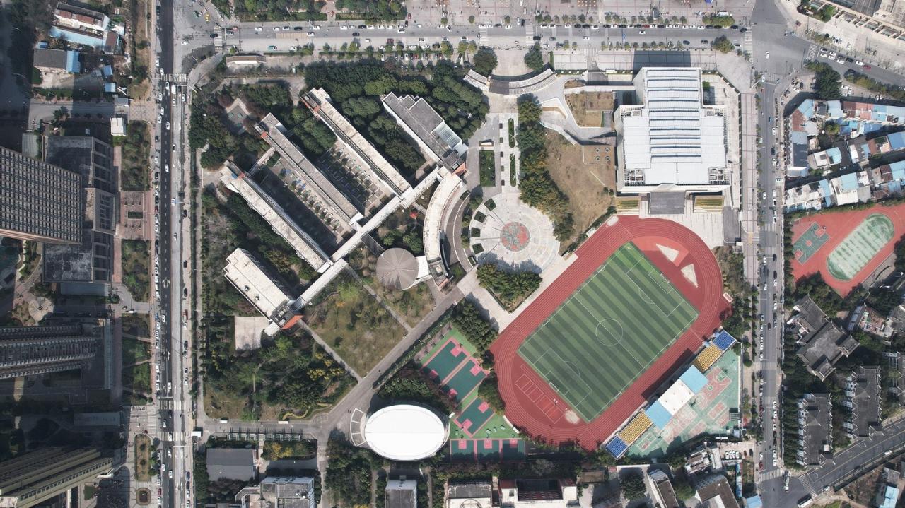 BIM建筑|龙泉中学体育馆 / 中国建筑西南设计研究院有限公司