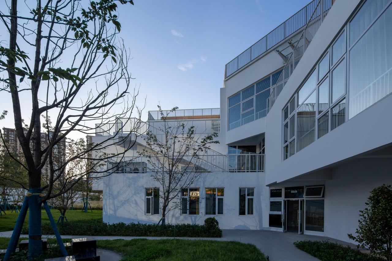 BIM建筑|山丘游园：贵阳观山湖区第六幼儿园第二分园 / 柏涛建筑