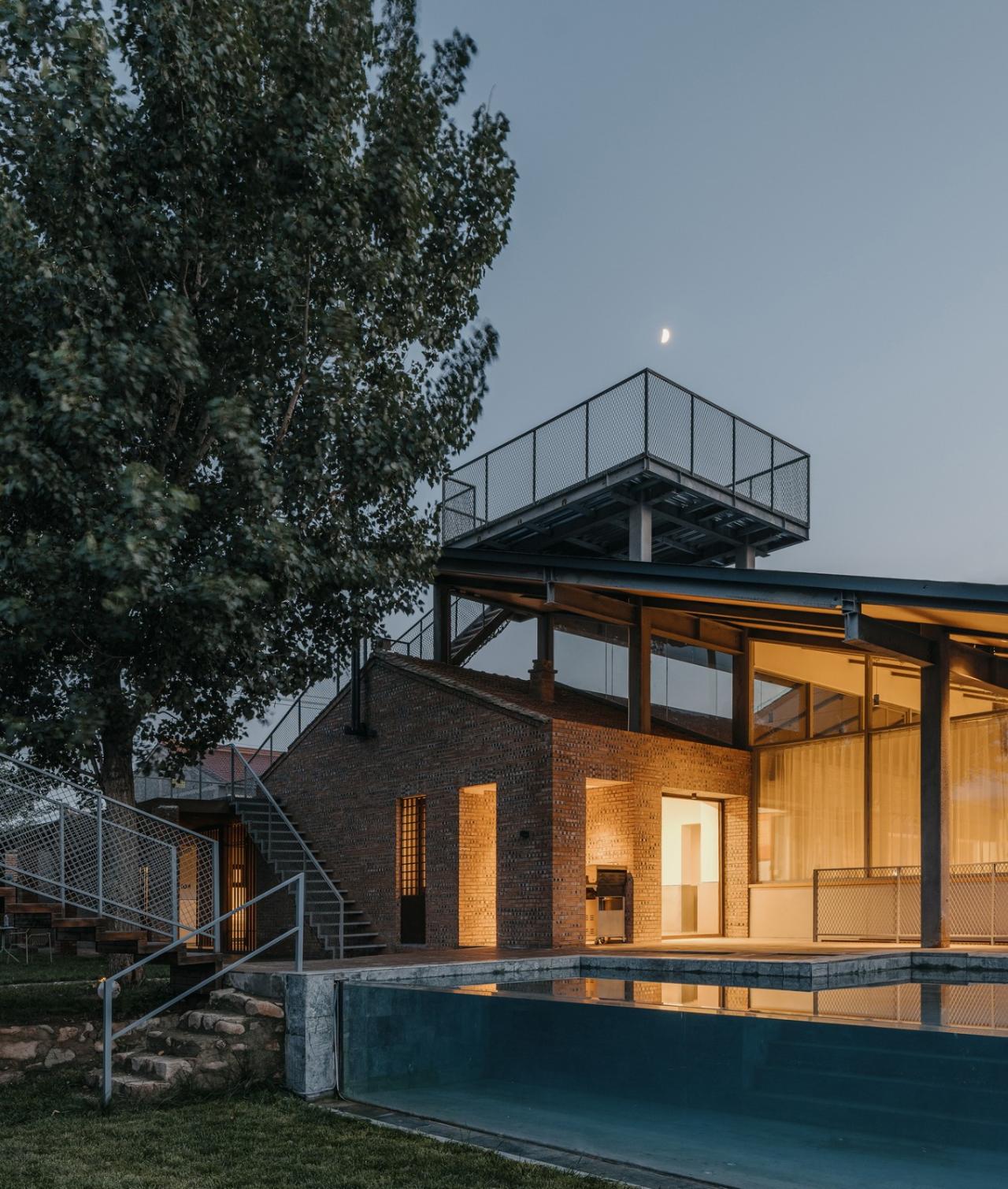 BIM建筑|疯癫是理性的礼物：板泉之野民宿与营地 / 大料建筑