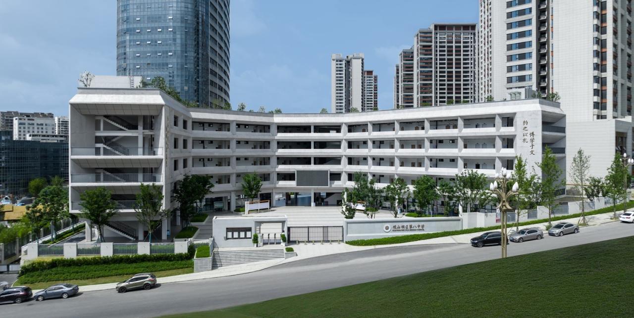 BIM建筑|如有机生命体般自由生长：贵阳·观山湖区第八中学