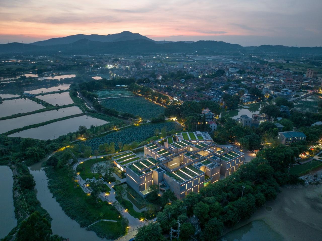 BIM建筑|春阳台艺文中心 / 非常建筑