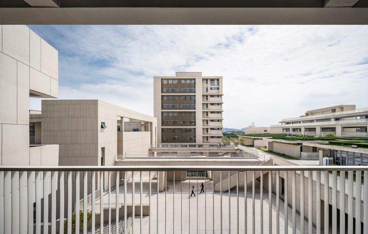 BIM建筑|江苏省靖江高级中学新校区 / 荣朝晖工作室