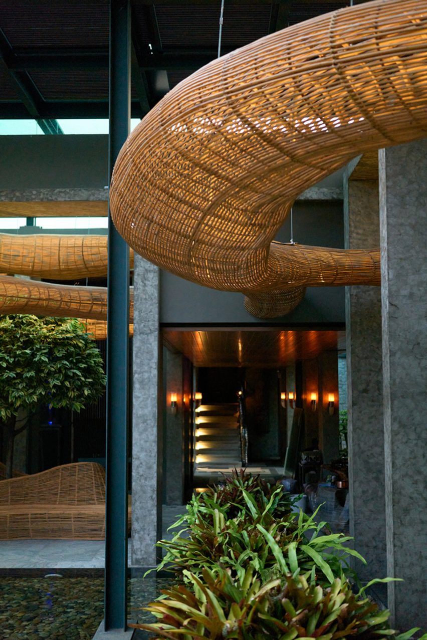 BIM建筑|“进入建筑亚洲工作室”在美术馆设计雕塑藤装置