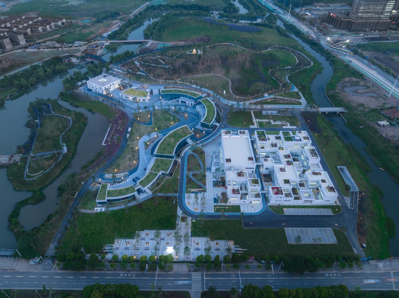 BIM建筑|武汉海绵公园研学+游客中心 / UAO瑞拓设计