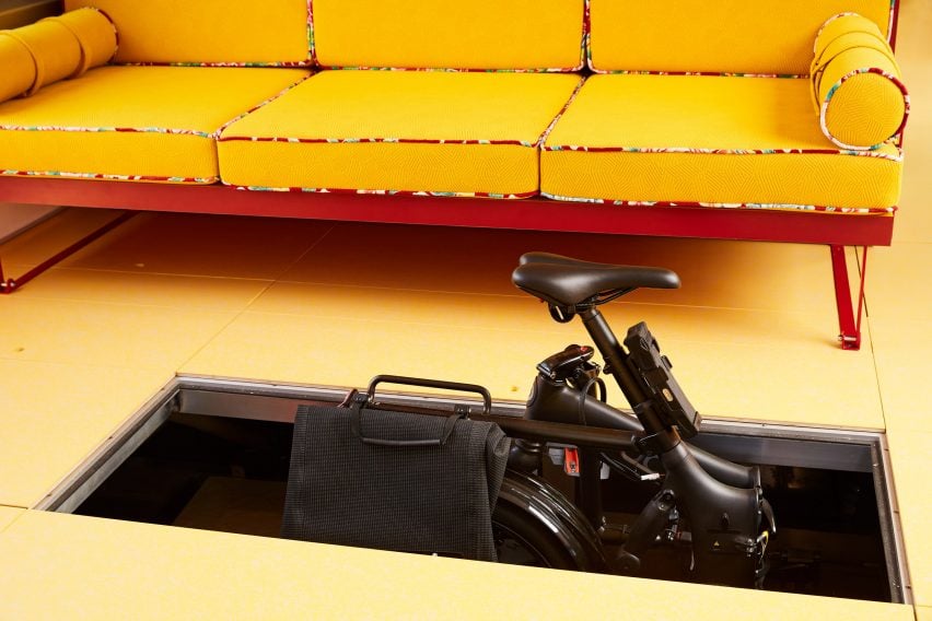 BIM建筑|跨界工作室将游艇转变为小型太阳能住房