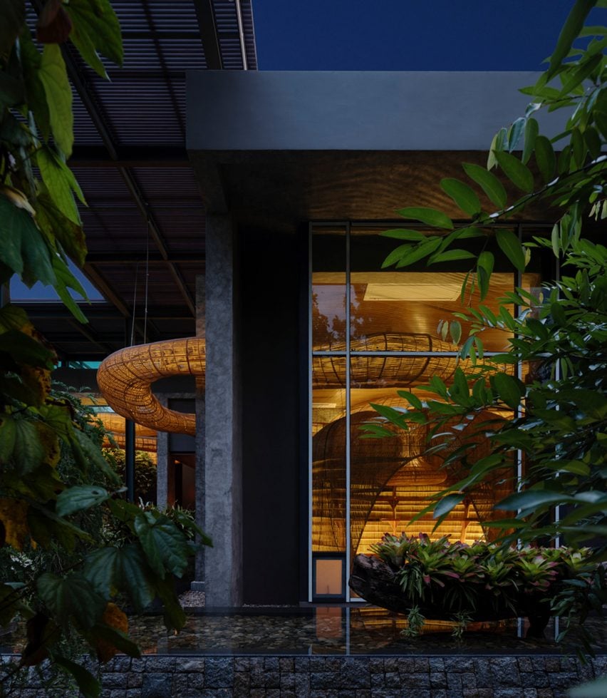 BIM建筑|“进入建筑亚洲工作室”在美术馆设计雕塑藤装置