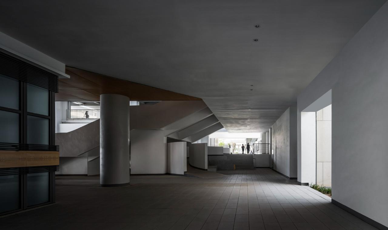 BIM建筑|江苏省靖江高级中学新校区 / 荣朝晖工作室