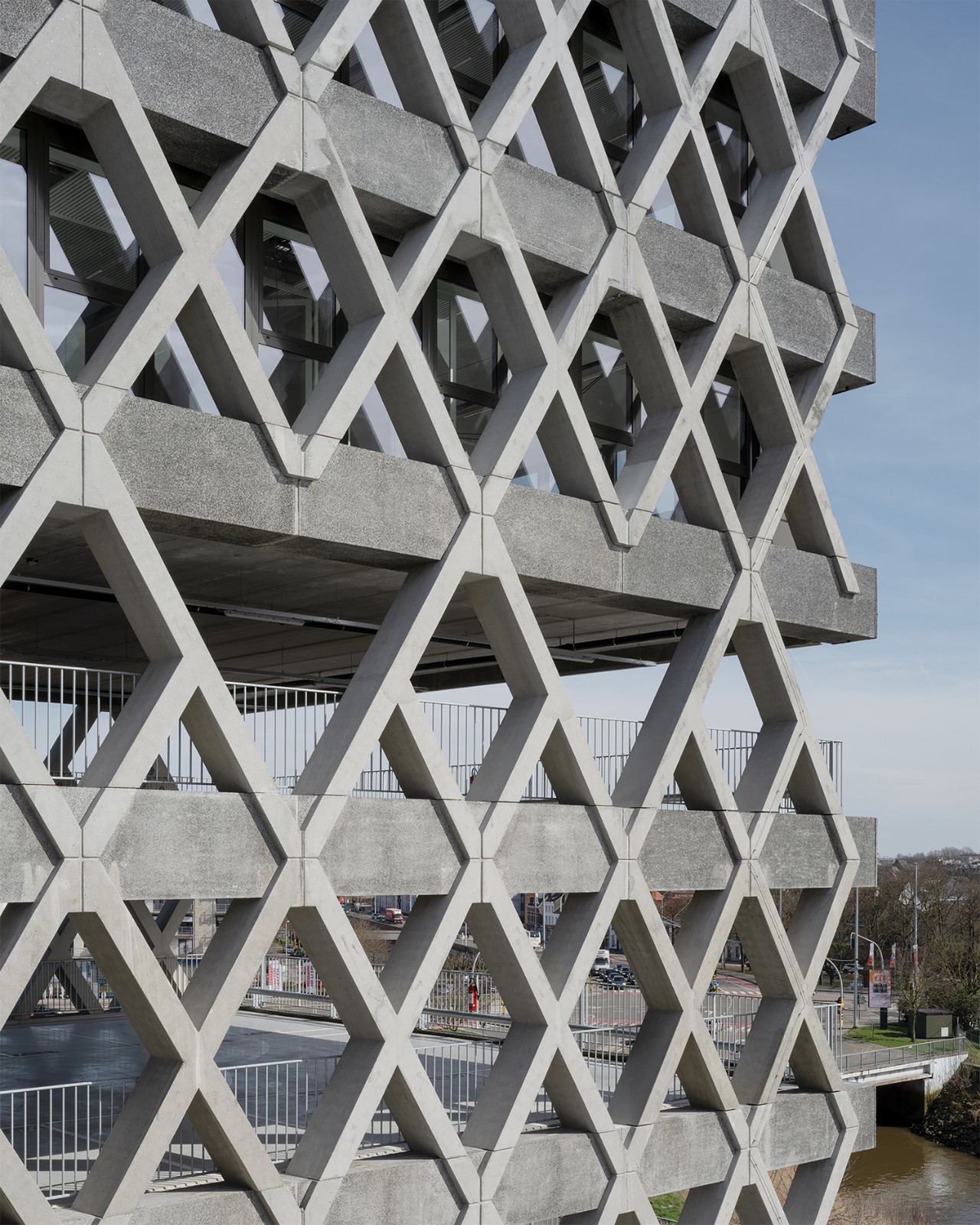 BIM建筑|Eandistip 交通中心 / archipelago + POLO