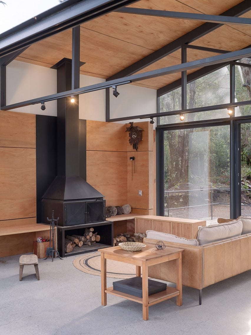 BIM建筑|哈勒罗德工作室设计成都“艾克妮商店”