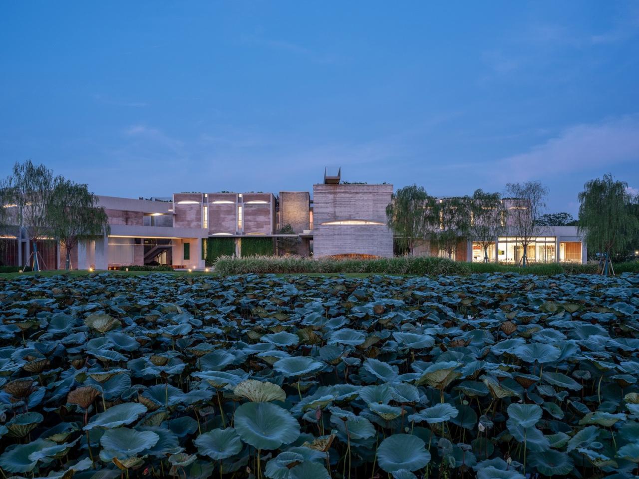 BIM建筑|春阳台艺文中心 / 非常建筑