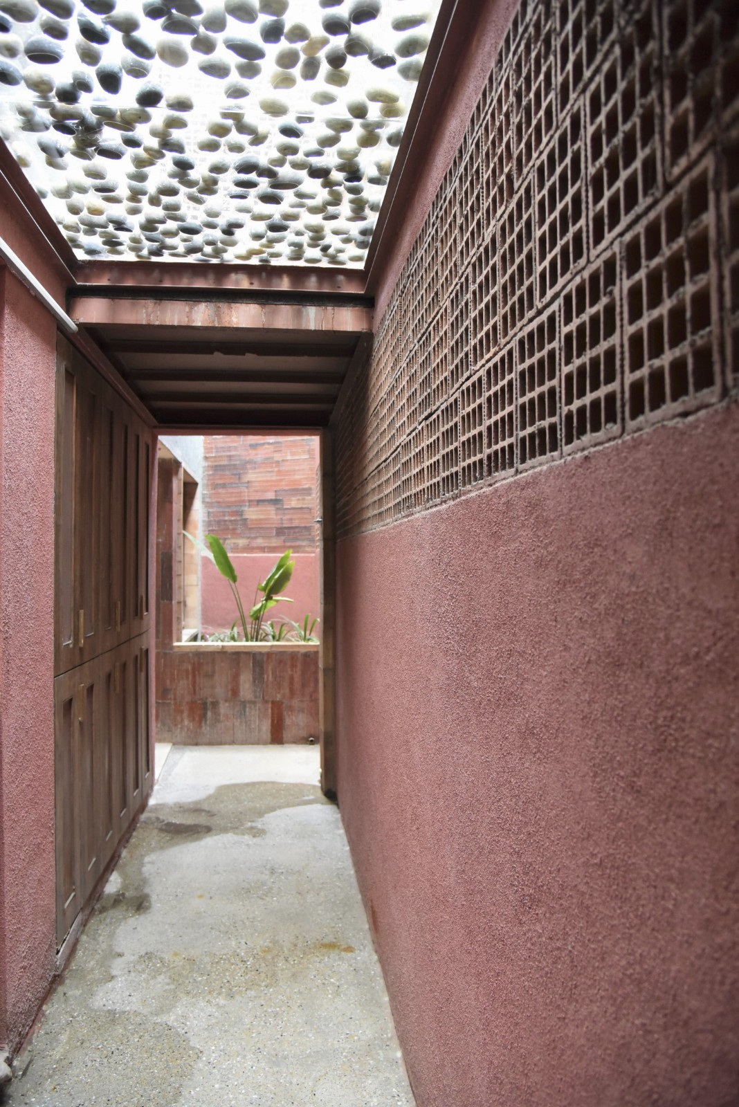 BIM建筑|生态绿洲之家 / I-Con Architects and Urban Planners