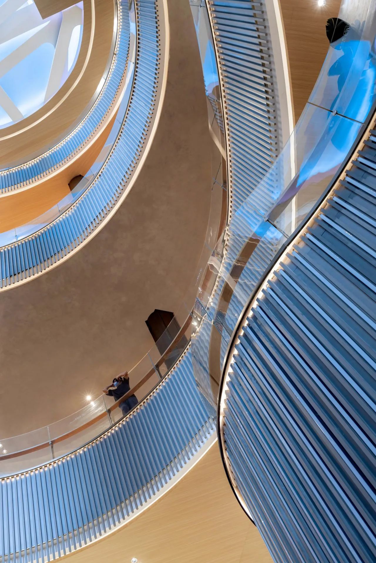 BIM建筑|华彩海口湾， 多维艺术元素塑造全新商业地标 / 凯谛思Arcadis