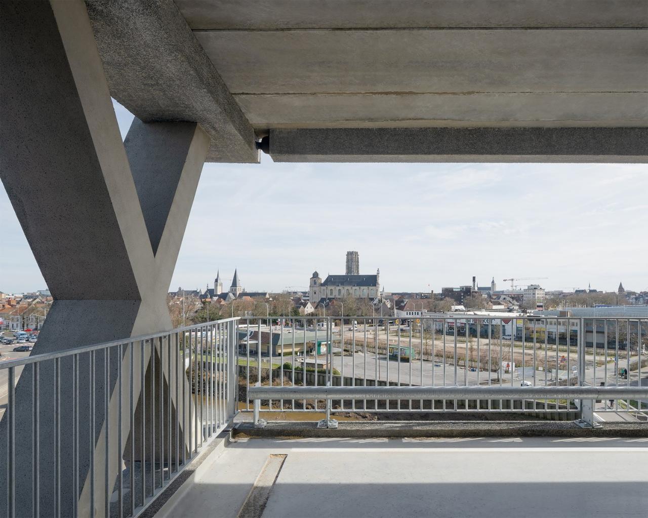 BIM建筑|Eandistip 交通中心 / archipelago + POLO