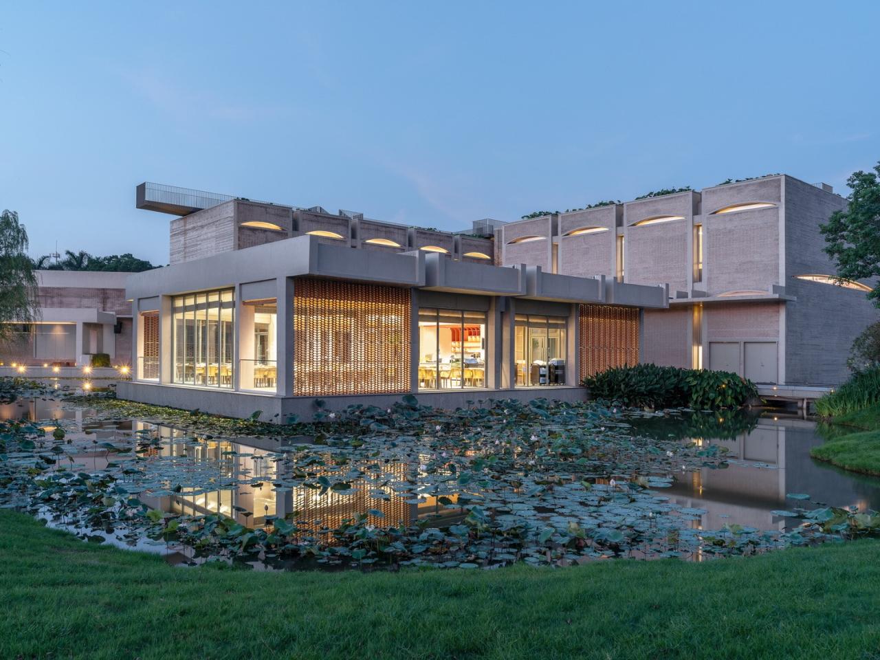 BIM建筑|春阳台艺文中心 / 非常建筑