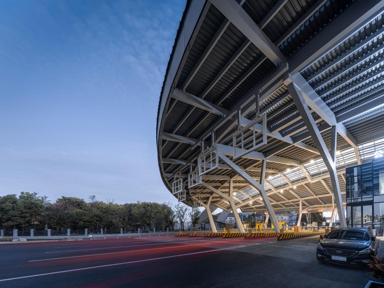 BIM建筑|杭甬高速绍兴收费站 / 任天建筑