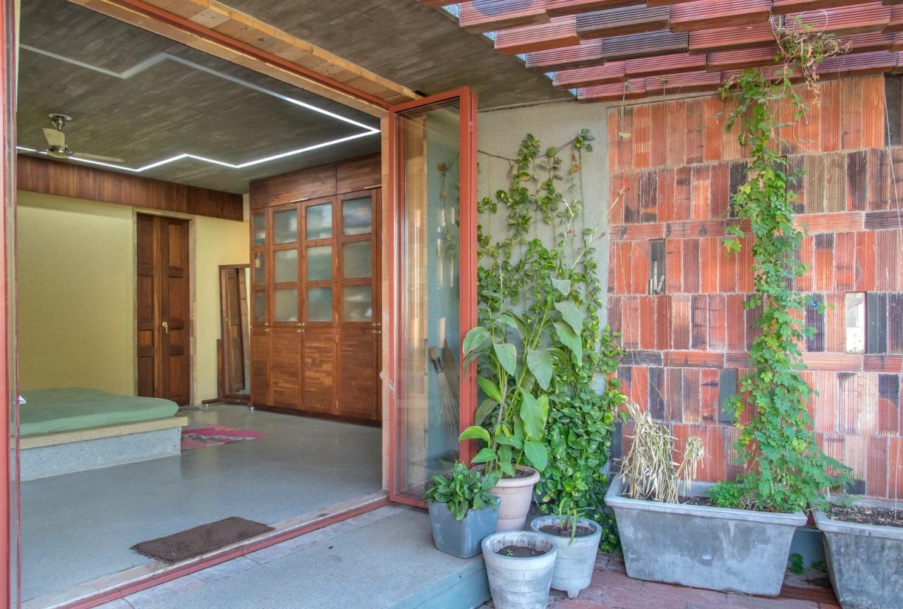 BIM建筑|生态绿洲之家 / I-Con Architects and Urban Planners