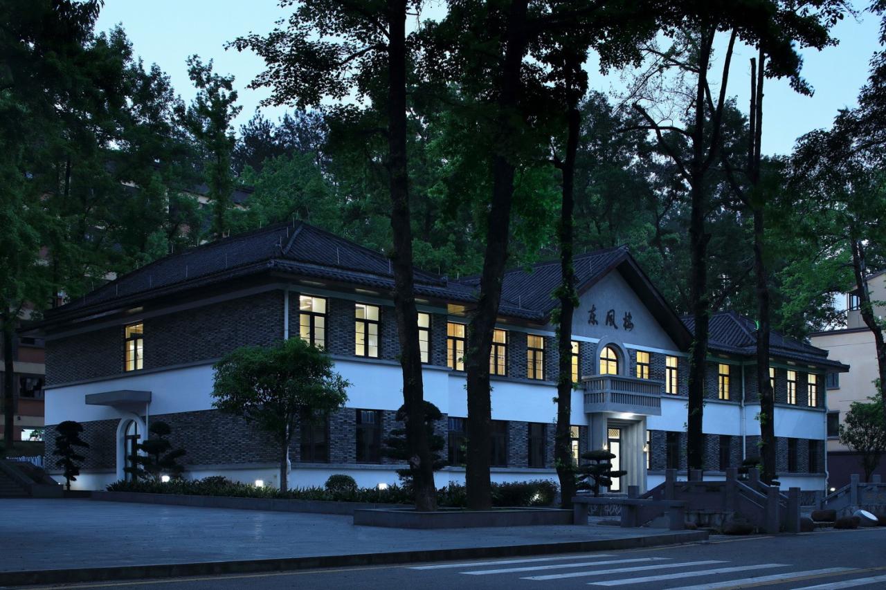 BIM建筑|一座深藏在云和小县城的校史馆 / 丰间建筑事务所