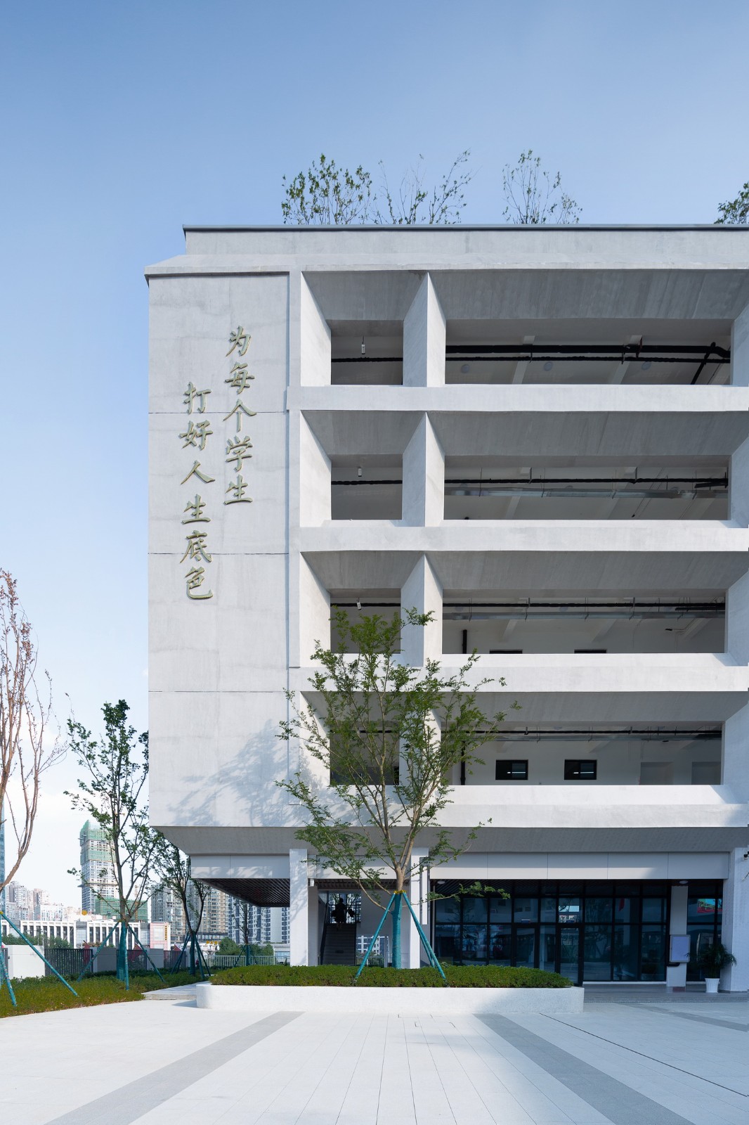 BIM建筑|如有机生命体般自由生长：贵阳·观山湖区第八中学