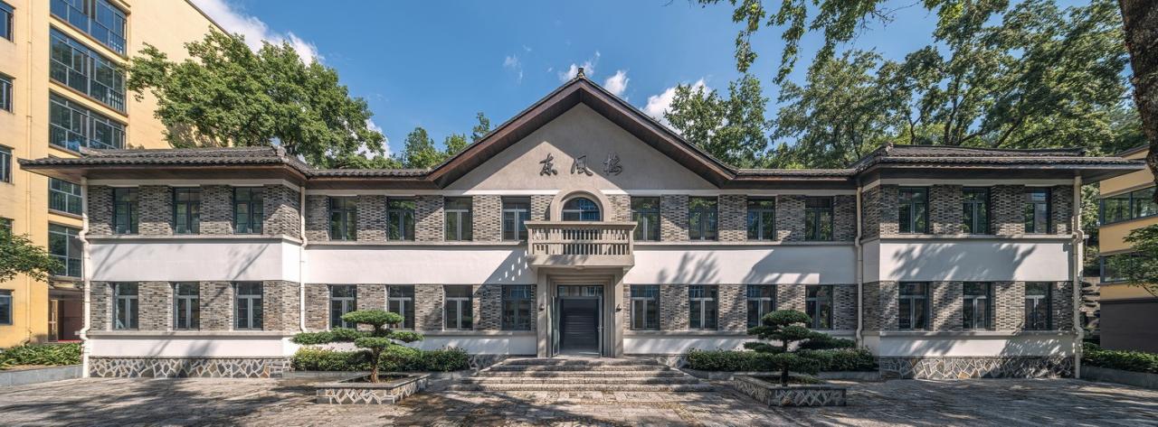 BIM建筑|一座深藏在云和小县城的校史馆 / 丰间建筑事务所