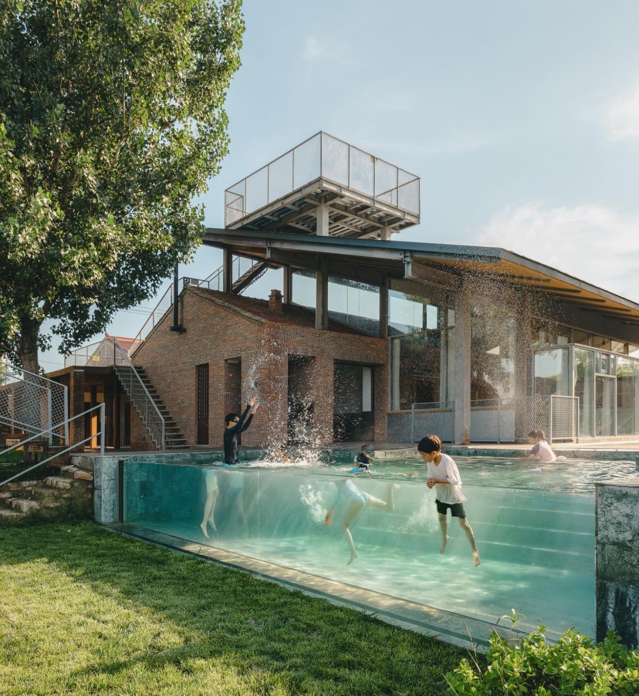 BIM建筑|疯癫是理性的礼物：板泉之野民宿与营地 / 大料建筑