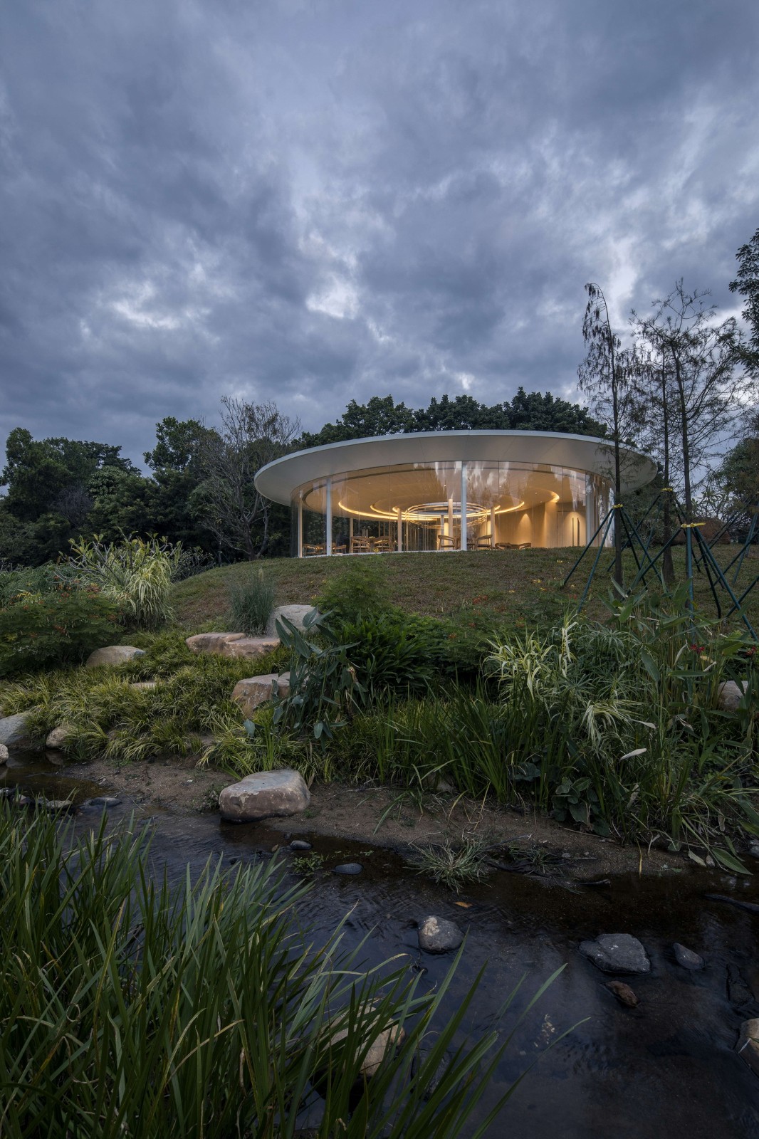 BIM建筑|多层面的“轻”：黄麻乡村振兴工作站与乡村会客厅 / 三文建筑