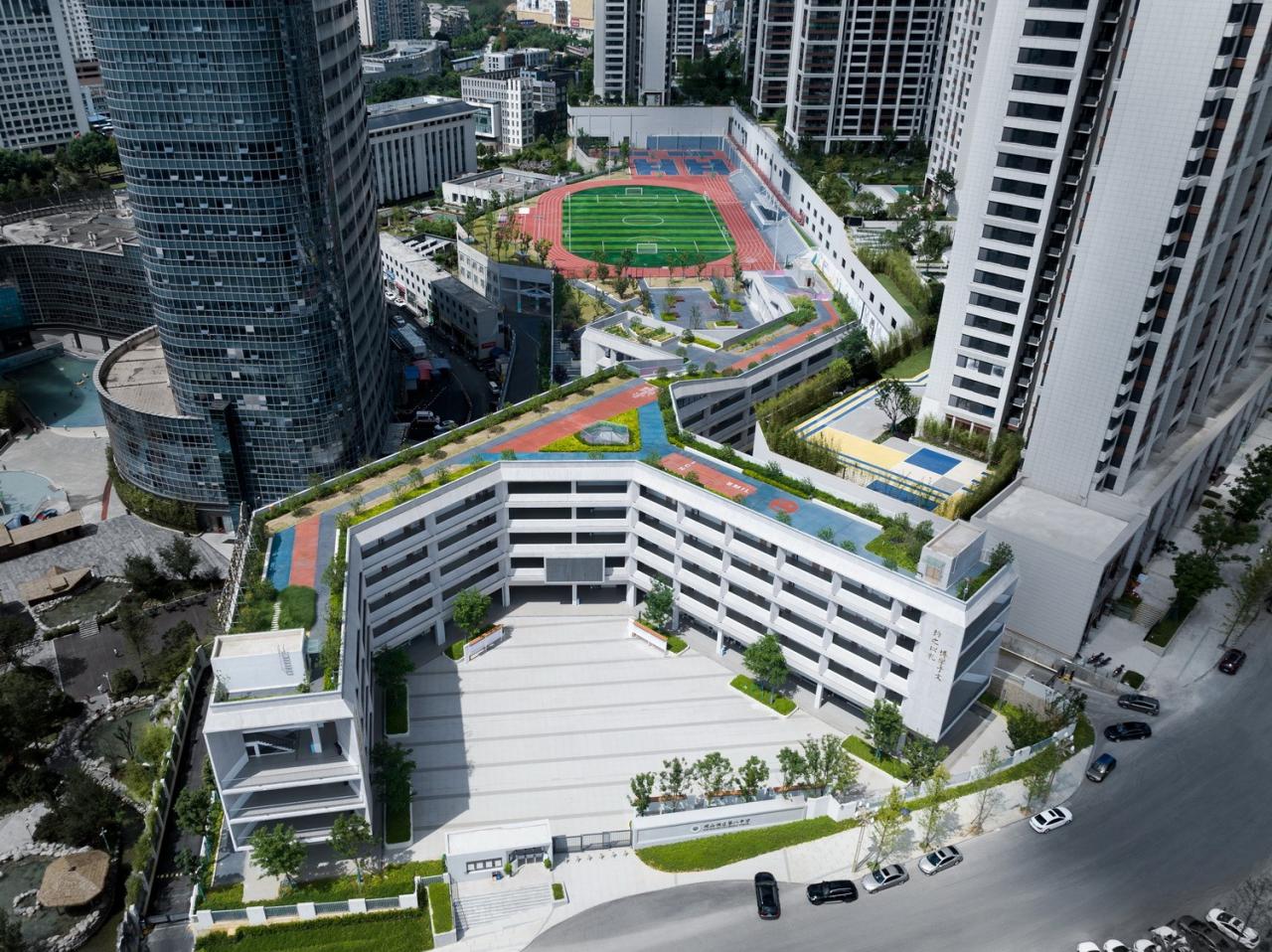 BIM建筑|如有机生命体般自由生长：贵阳·观山湖区第八中学