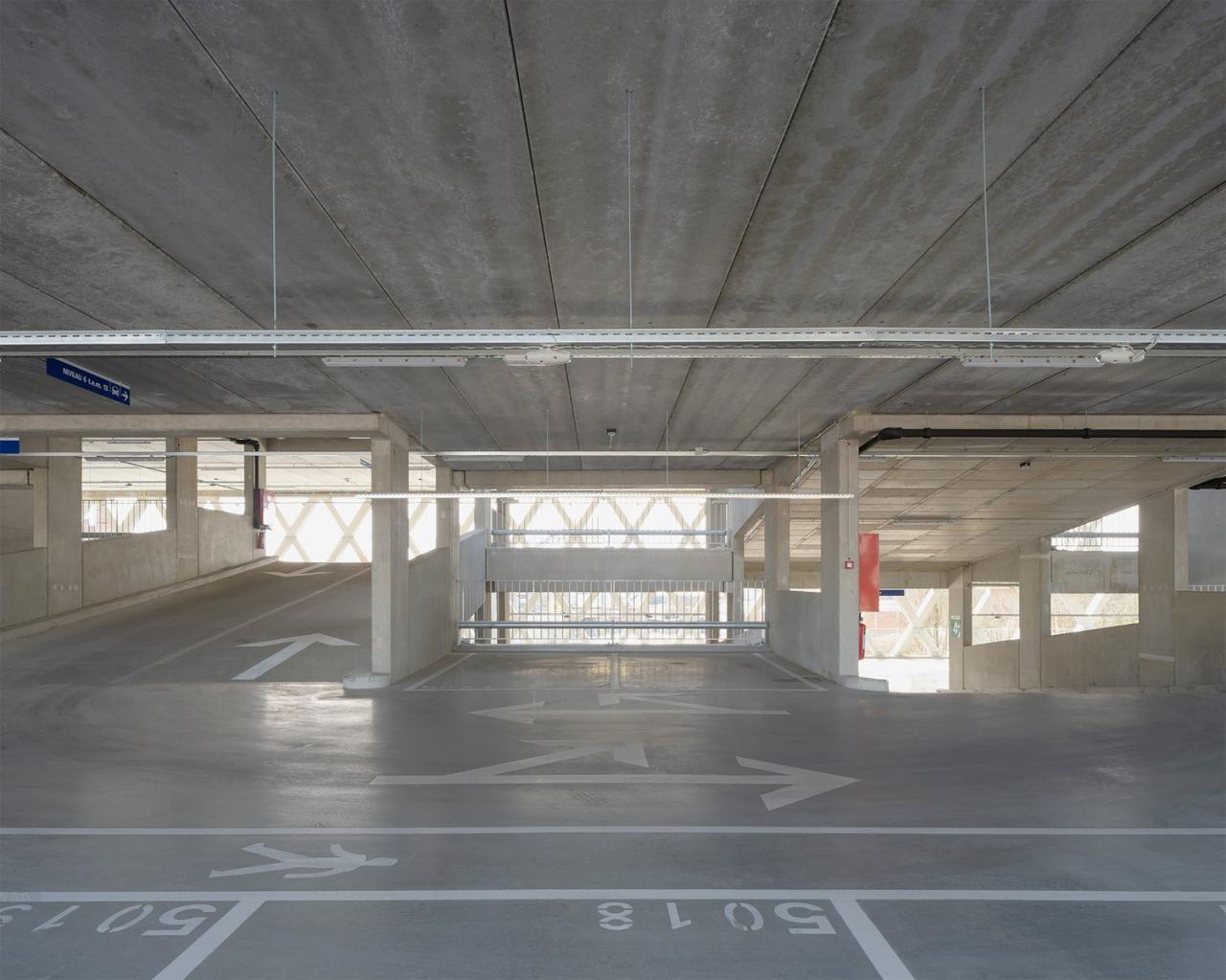 BIM建筑|Eandistip 交通中心 / archipelago + POLO