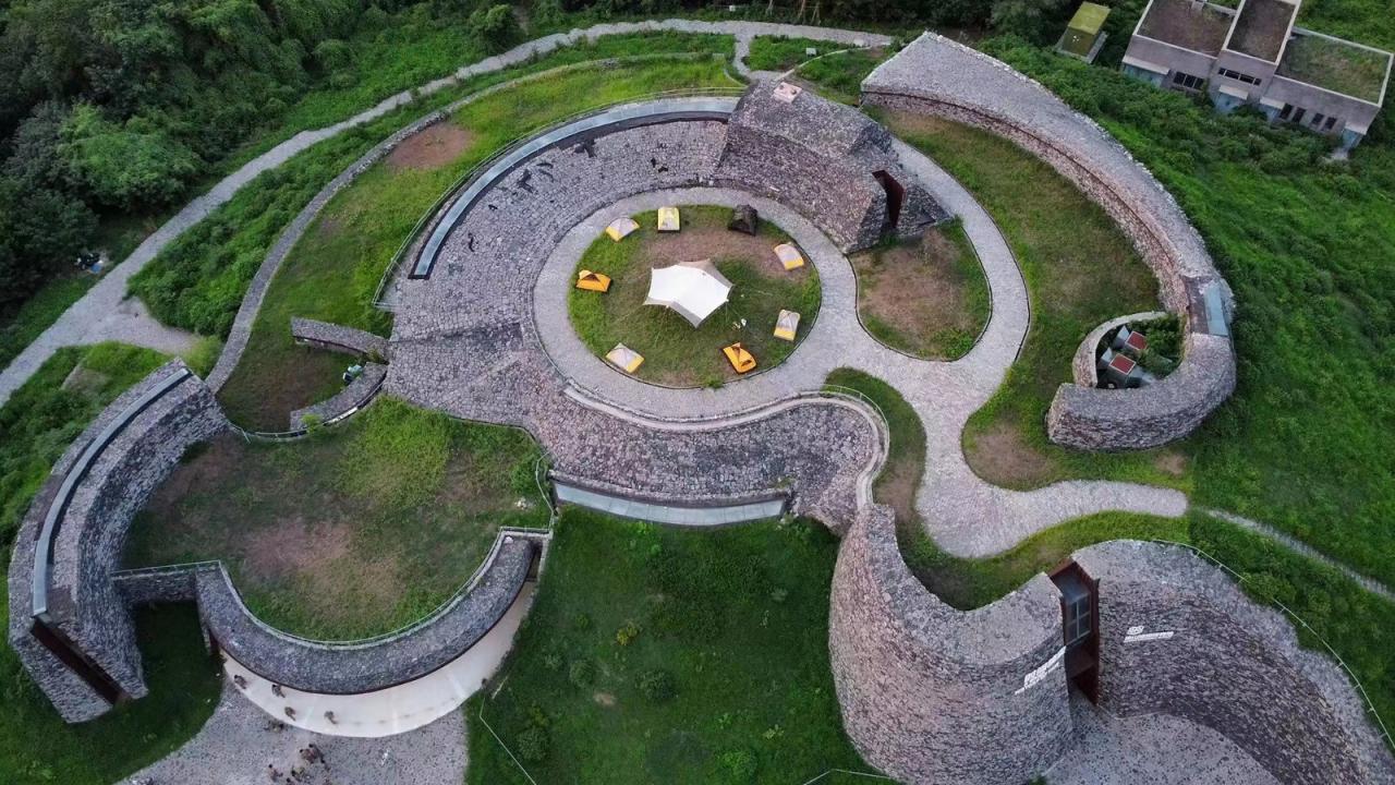 BIM建筑|捺山地质博物馆 / 厦门都市环境设计工程有限公司