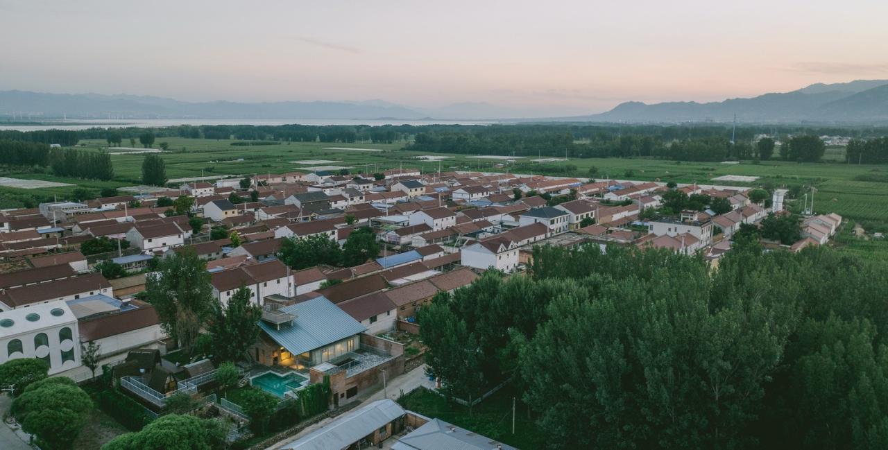 BIM建筑|疯癫是理性的礼物：板泉之野民宿与营地 / 大料建筑