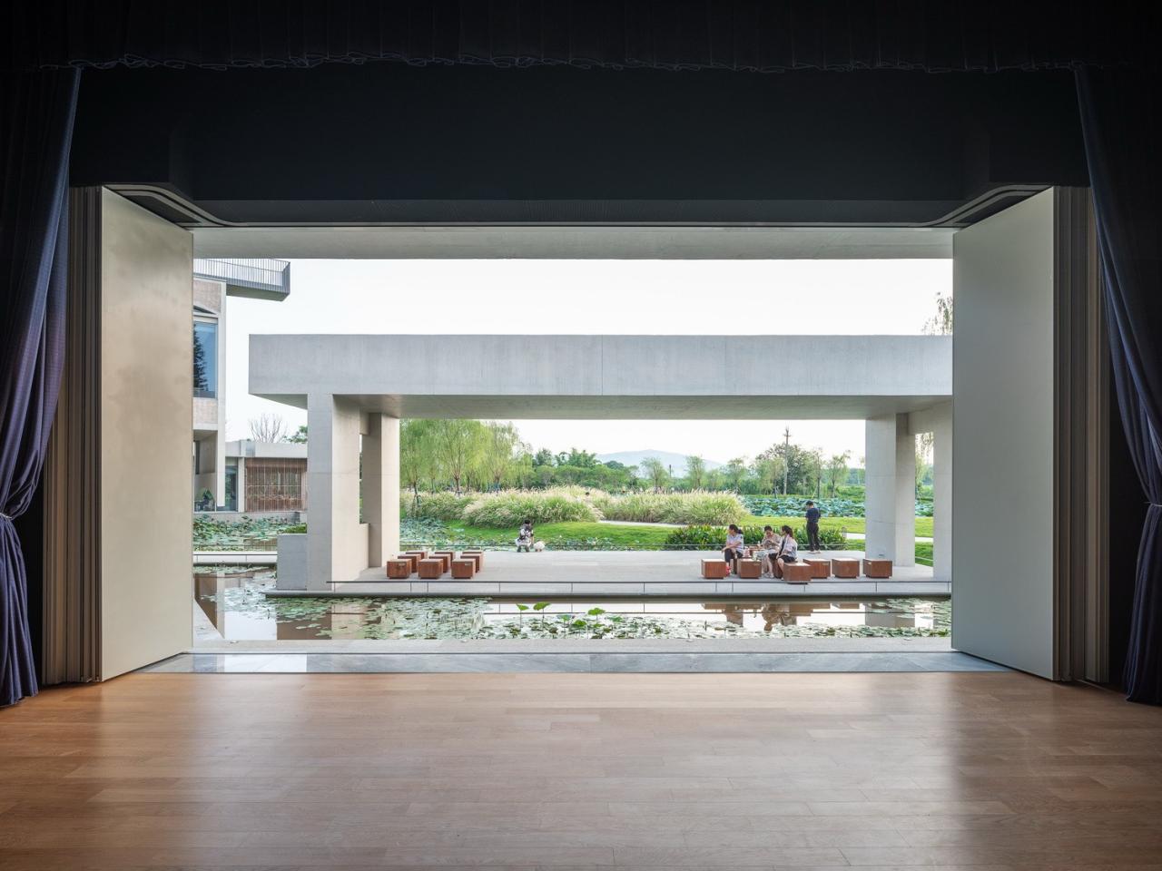 BIM建筑|春阳台艺文中心 / 非常建筑