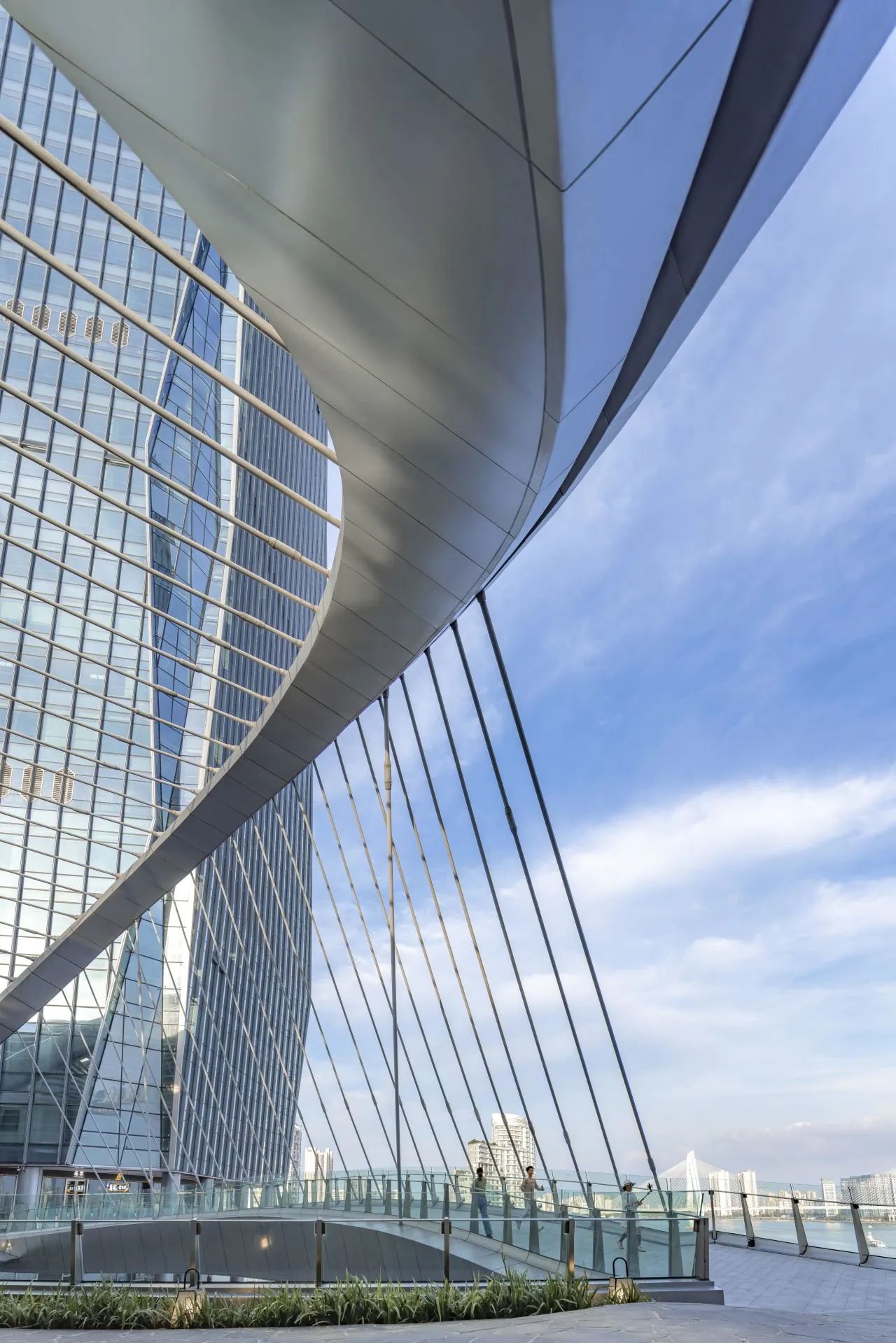 BIM建筑|华彩海口湾， 多维艺术元素塑造全新商业地标 / 凯谛思Arcadis