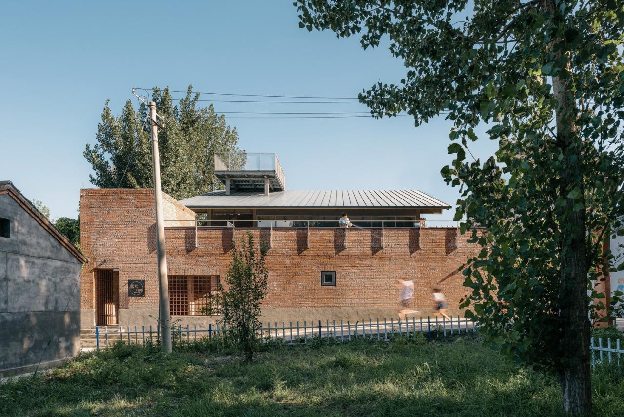 BIM建筑|疯癫是理性的礼物：板泉之野民宿与营地 / 大料建筑