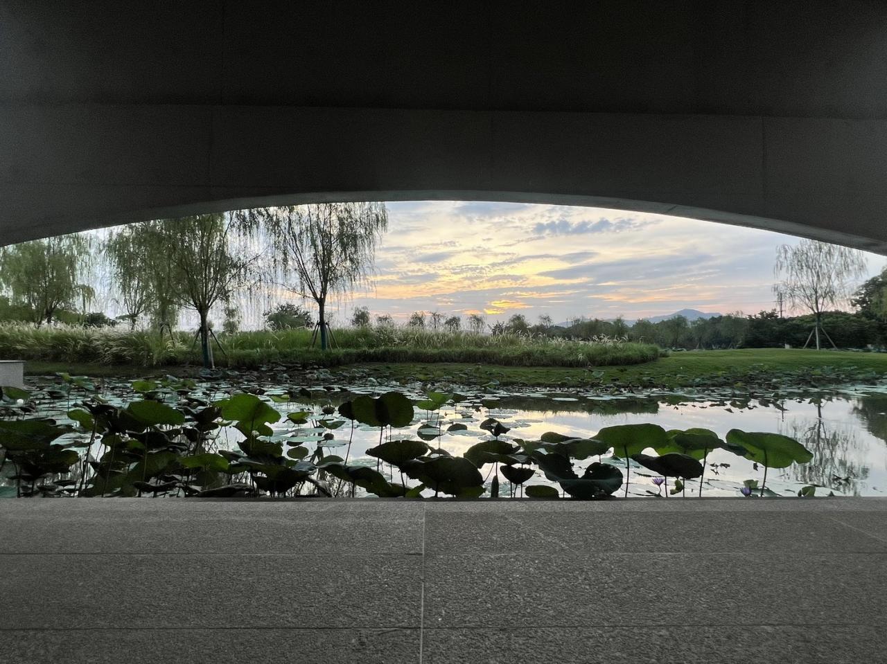 BIM建筑|春阳台艺文中心 / 非常建筑