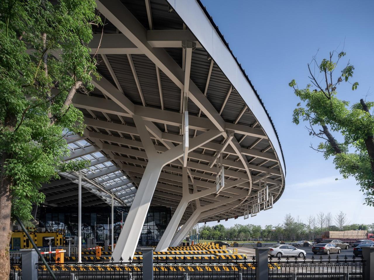 BIM建筑|杭甬高速绍兴收费站 / 任天建筑